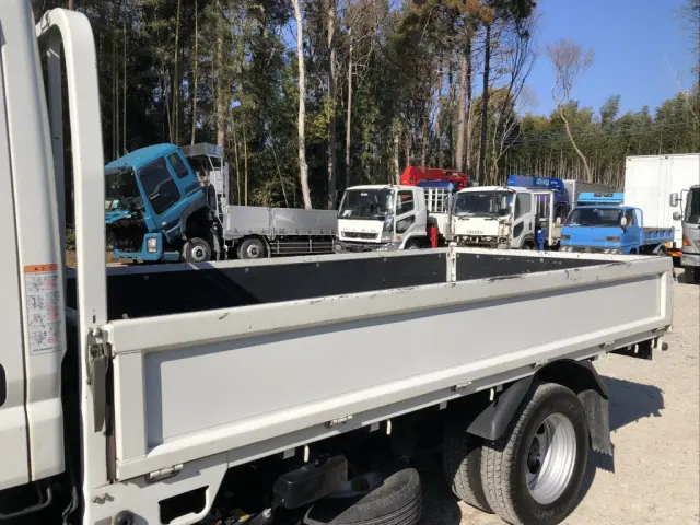 三菱 キャンター 2RG-FBA20(2WD)の写真7