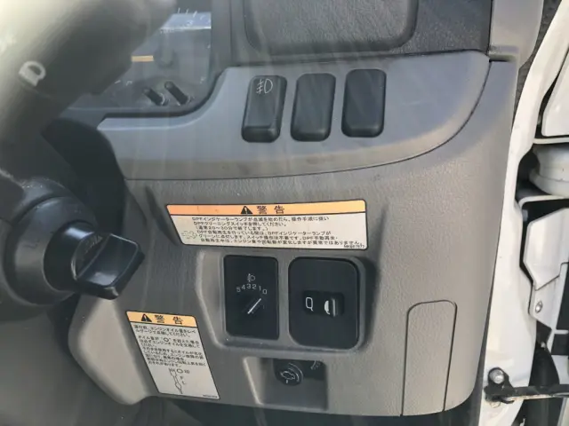 三菱 キャンター 2RG-FBA20(2WD)の写真27