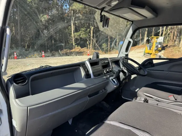 三菱 キャンター 2RG-FEB50(2WD)の写真30