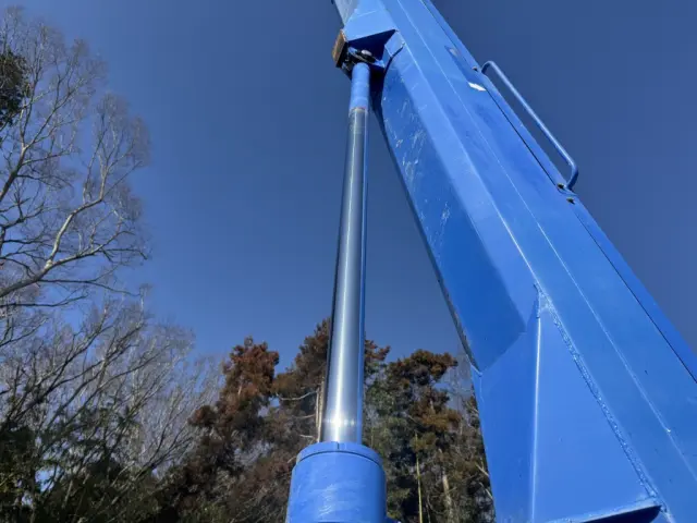 いすゞ エルフ TKG-NKR85N(2WD)の写真13