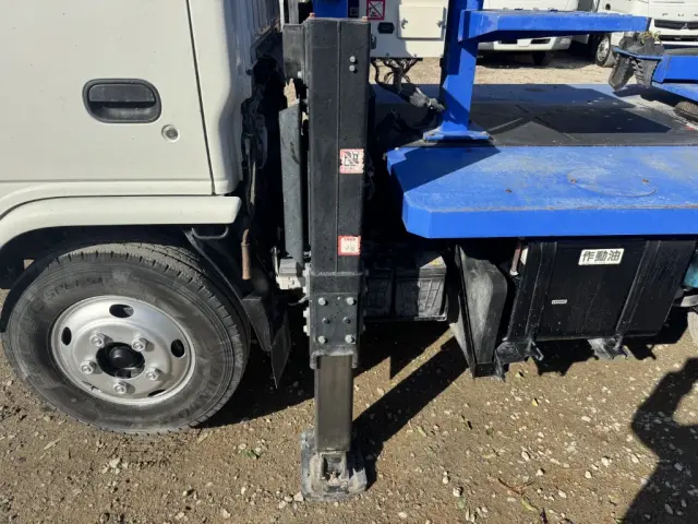 いすゞ エルフ TKG-NKR85N(2WD)の写真17