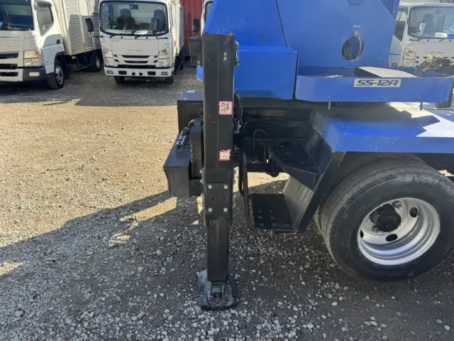 いすゞ エルフ TKG-NKR85N(2WD)の写真20