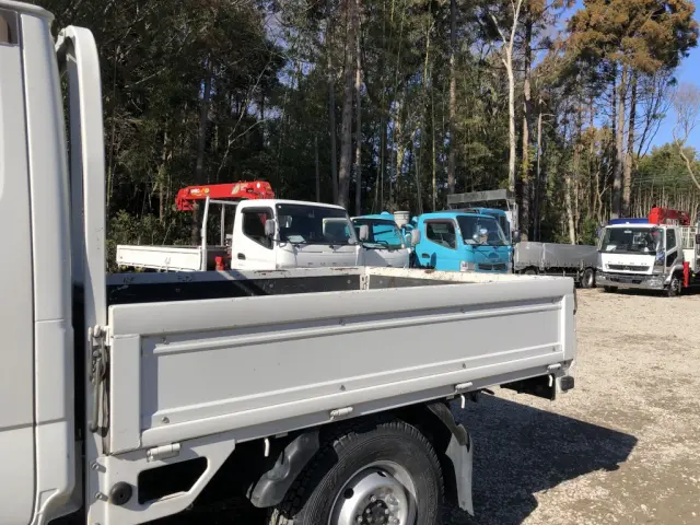 いすゞ エルフ TRG-NHR85A(未入力/関係無)の写真7