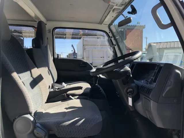 いすゞ エルフ TRG-NHR85A(未入力/関係無)の写真21