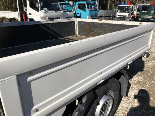 いすゞ エルフ TRG-NHR85A(未入力/関係無)の写真47