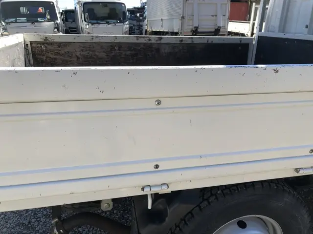 いすゞ エルフ TRG-NHR85A(未入力/関係無)の写真49