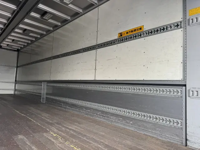 ＵＤ クオン QKG-CG5ZE(8x4)の写真13