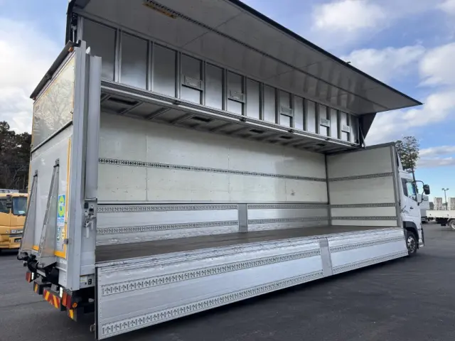 ＵＤ クオン QKG-CG5ZE(8x4)の写真19