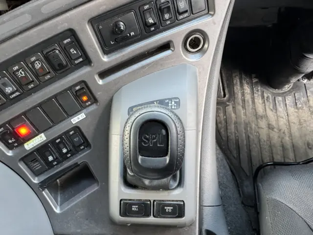 ＵＤ クオン QKG-CG5ZE(8x4)の写真38