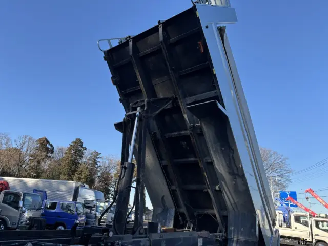 三菱 スーパーグレート 2PG-FV70GX(6x4)の写真13