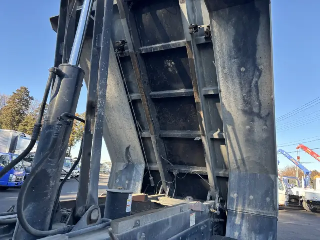 三菱 スーパーグレート 2PG-FV70GX(6x4)の写真15