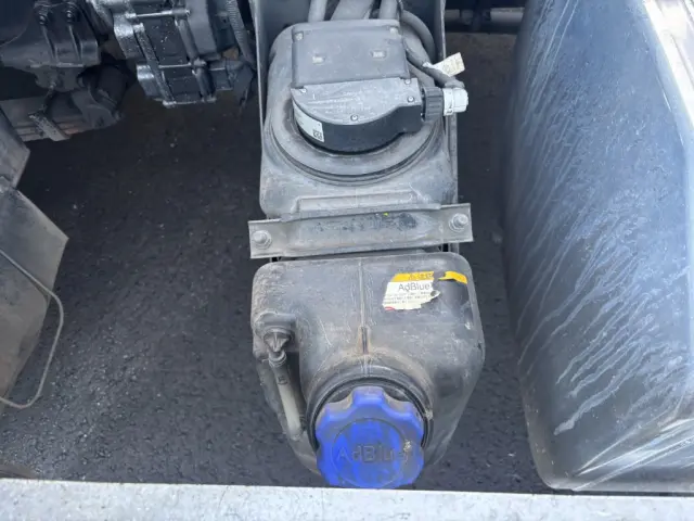 いすゞ ギガ QPG-CYM77BM(6x2)の写真28