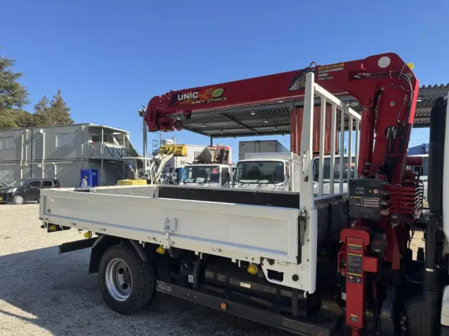 三菱 キャンター 2PG-FEB80(2WD)の写真6