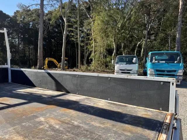 三菱 キャンター 2PG-FEB80(2WD)の写真11