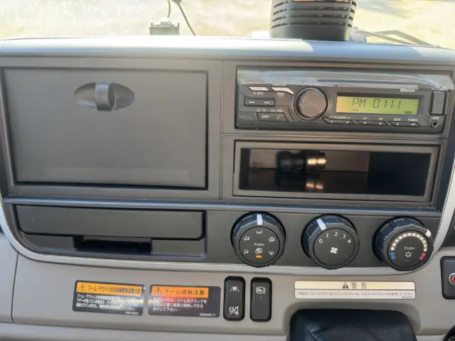 三菱 キャンター 2PG-FEB80(2WD)の写真30