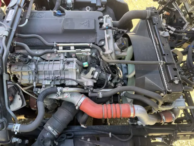 三菱 キャンター 2PG-FEB80(2WD)の写真40