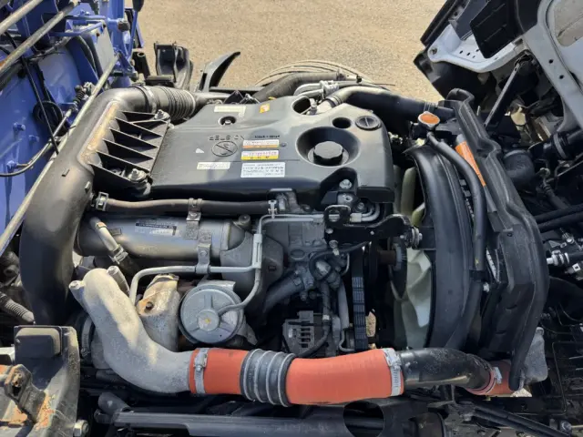 いすゞ エルフ BKG-NKR85AR(2WD)の写真38