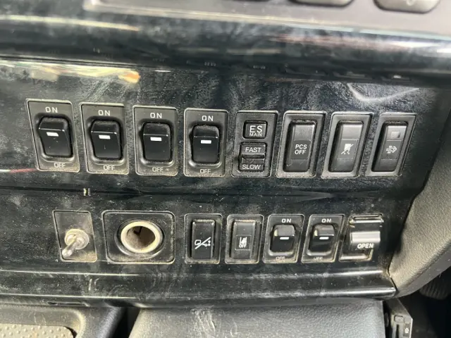 日野 プロフィア QPG-FW1EXEG(8x4)の写真24