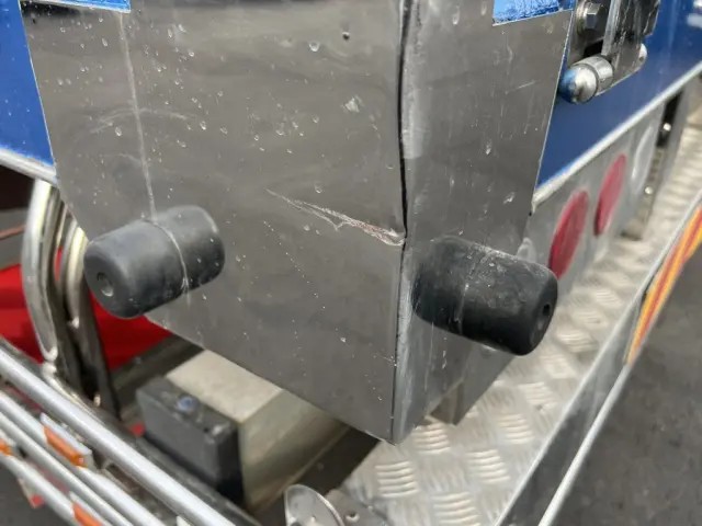 日野 プロフィア QPG-FW1EXEG(8x4)の写真47