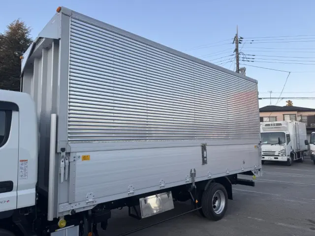三菱 キャンター 2PG-FEB90(2WD)の写真7