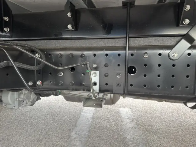 三菱 キャンター 2PG-FEB90(2WD)の写真21