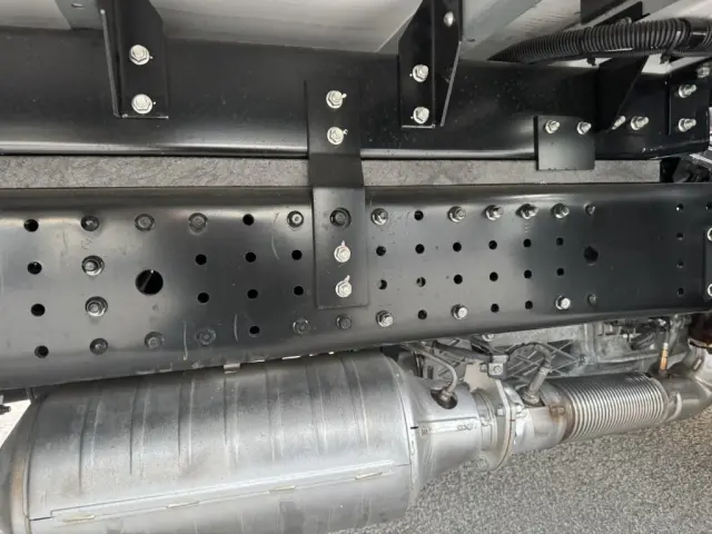 三菱 キャンター 2PG-FEB90(2WD)の写真22