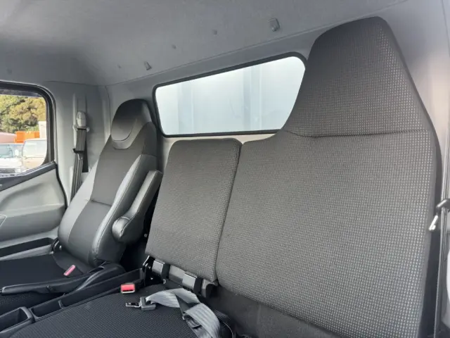 三菱 キャンター 2PG-FEB90(2WD)の写真35