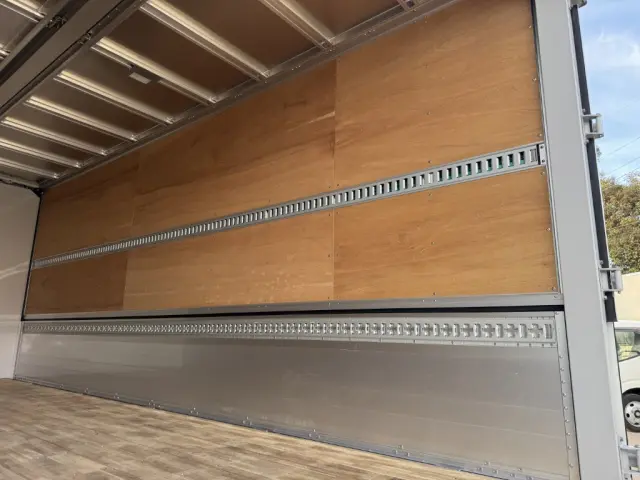 いすゞ フォワード 2RG-FRR90S2(未入力/関係無)の写真11