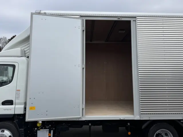 三菱 キャンター 2RG-FEB50(2WD)の写真8