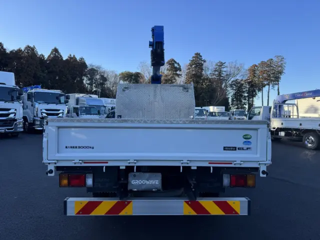 いすゞ エルフ TKG-NPR85AR(2WD)の写真9