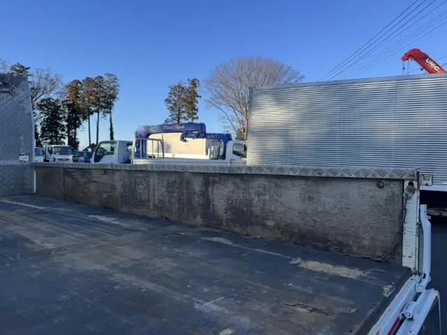 いすゞ エルフ TKG-NPR85AR(2WD)の写真11