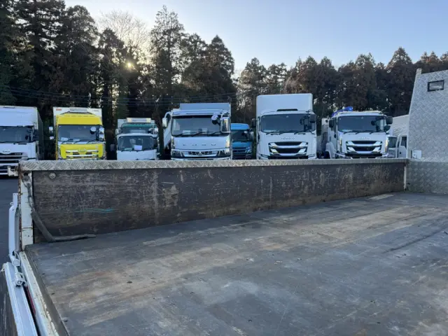 いすゞ エルフ TKG-NPR85AR(2WD)の写真11