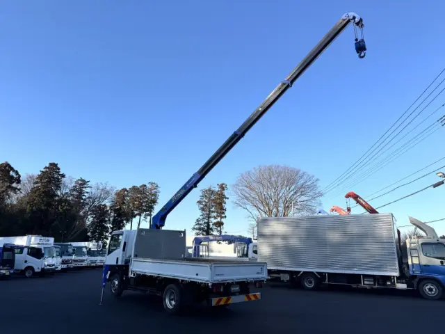 いすゞ エルフ TKG-NPR85AR(2WD)の写真16