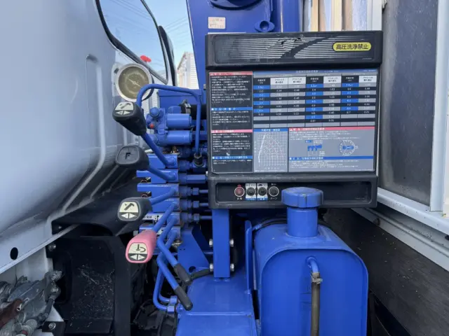 いすゞ エルフ TKG-NPR85AR(2WD)の写真20