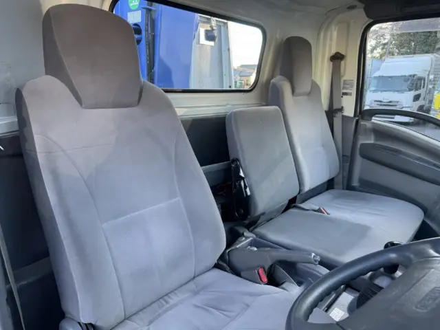いすゞ エルフ TKG-NPR85AR(2WD)の写真31