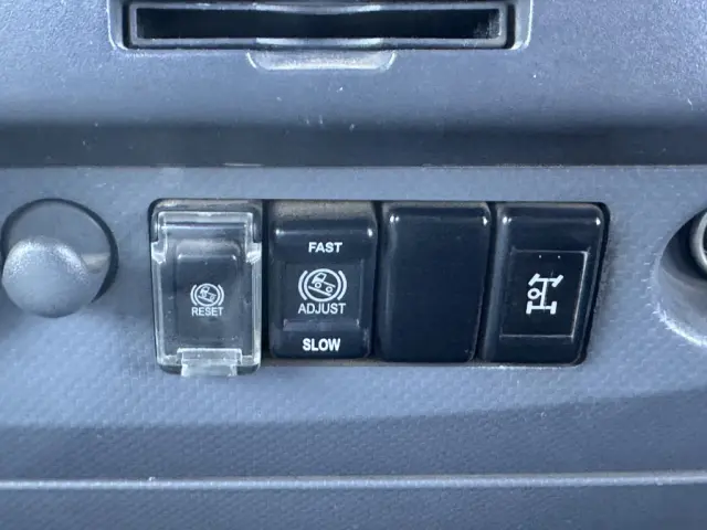 いすゞ エルフ TKG-NPR85AR(2WD)の写真35