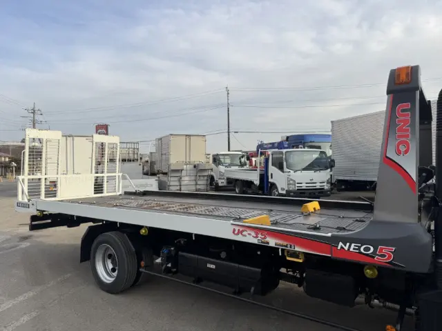 三菱 キャンター 2PG-FEB80(2WD)の写真6