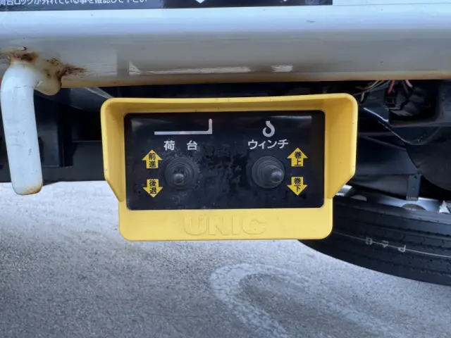 三菱 キャンター 2PG-FEB80(2WD)の写真9