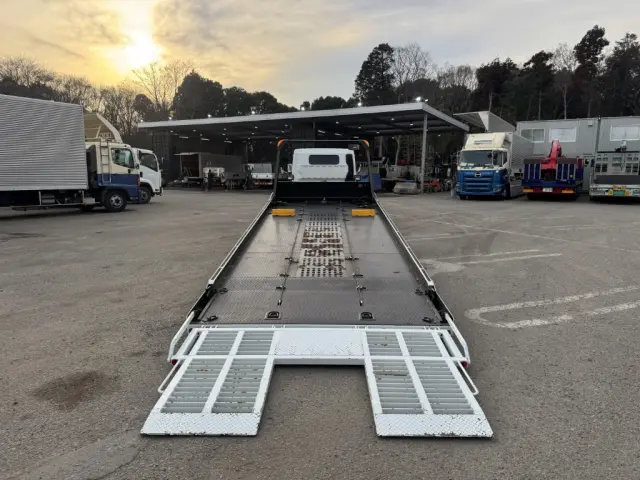 三菱 キャンター 2PG-FEB80(2WD)の写真10