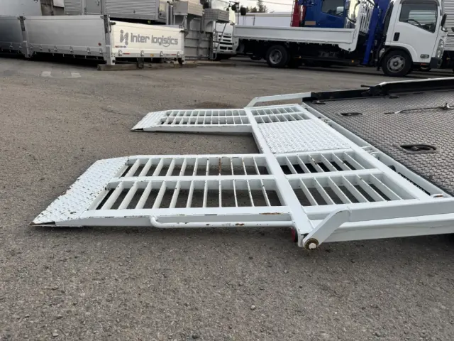 三菱 キャンター 2PG-FEB80(2WD)の写真12