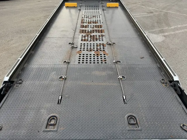 三菱 キャンター 2PG-FEB80(2WD)の写真13