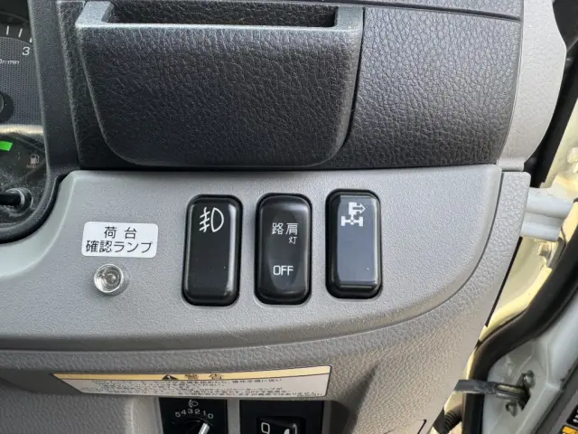 三菱 キャンター 2PG-FEB80(2WD)の写真35