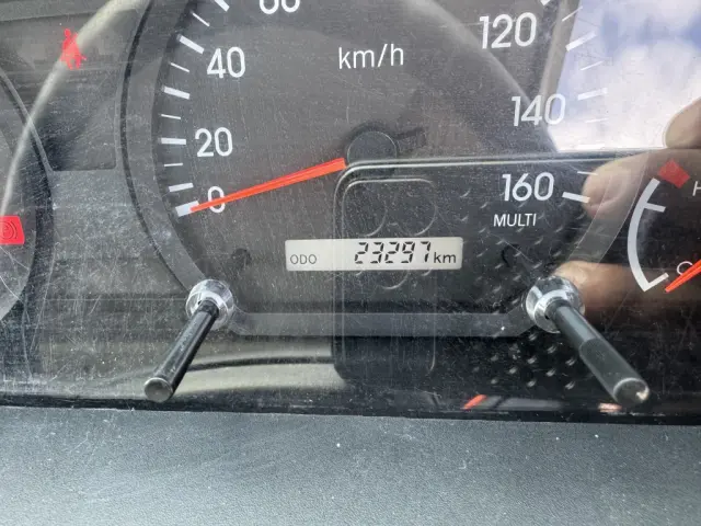 いすゞ エルフ 2RG-NJR88A(2WD)の写真23