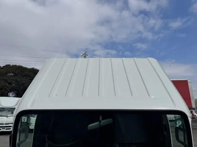 いすゞ エルフ 2RG-NJR88A(2WD)の写真33