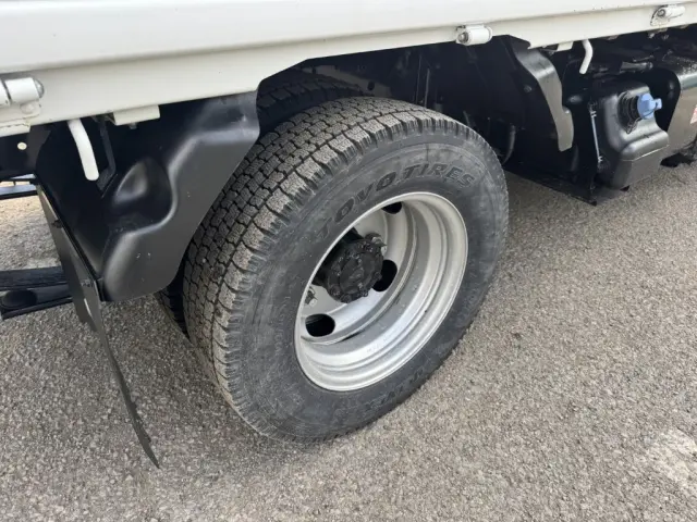 いすゞ エルフ 2RG-NJR88A(2WD)の写真36