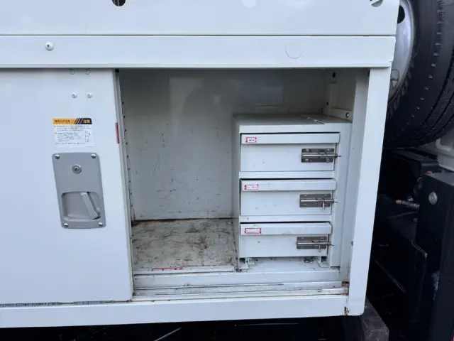いすゞ エルフ TPG-NKS85AN(4WD)の写真11