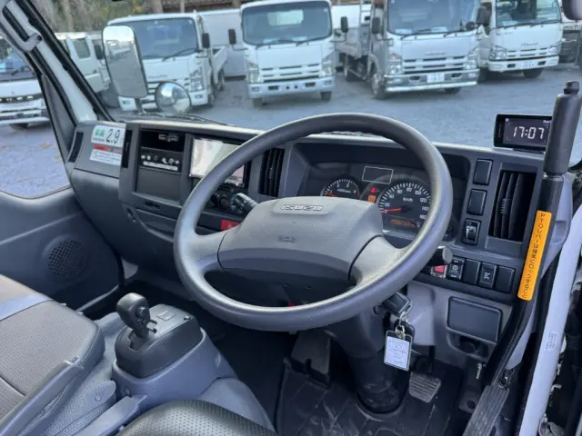 いすゞ エルフ TPG-NKS85AN(4WD)の写真33