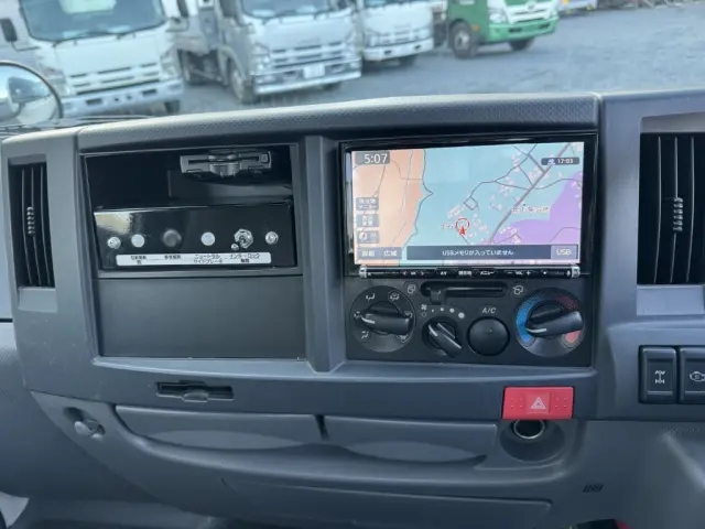 いすゞ エルフ TPG-NKS85AN(4WD)の写真35