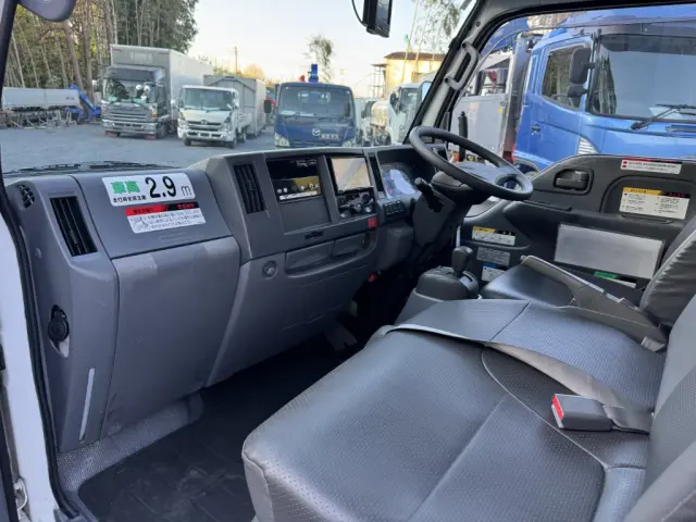 いすゞ エルフ TPG-NKS85AN(4WD)の写真39