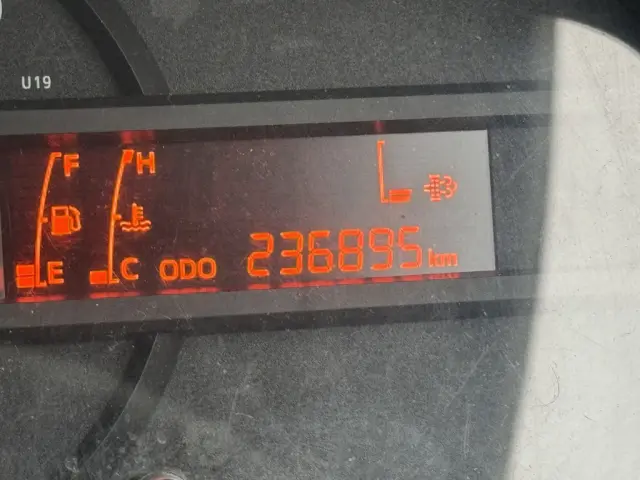 日野 デュトロ TKG-XZU652M(2WD)の写真31